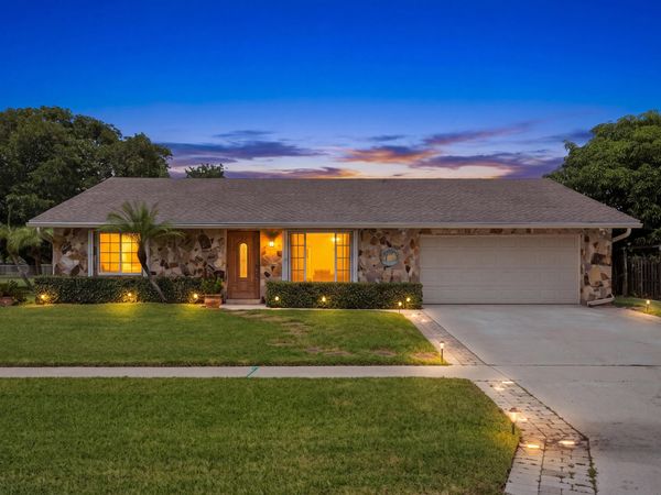 4778 Blue Pine Circle, Lake Worth, FL 33463