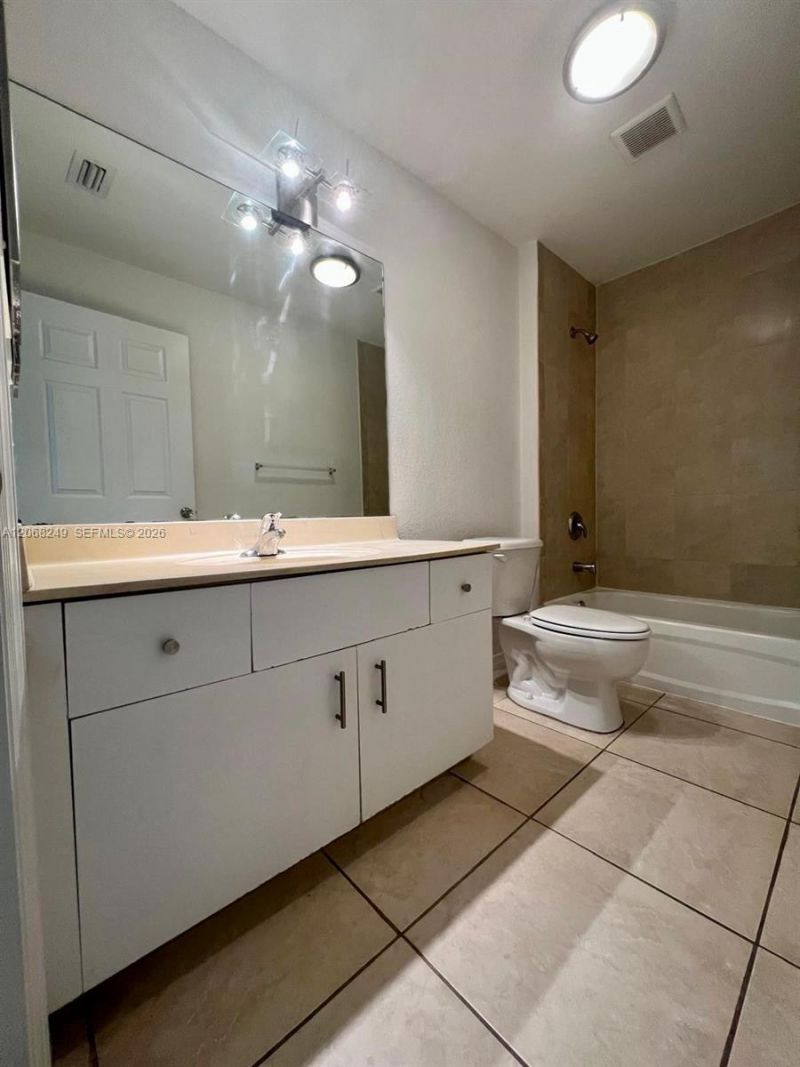 3824 SW 48th Ave , Unit 3824, Hollywood, FL 33023 Photo