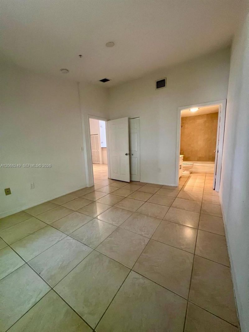 3824 SW 48th Ave , Unit 3824, Hollywood, FL 33023 Photo