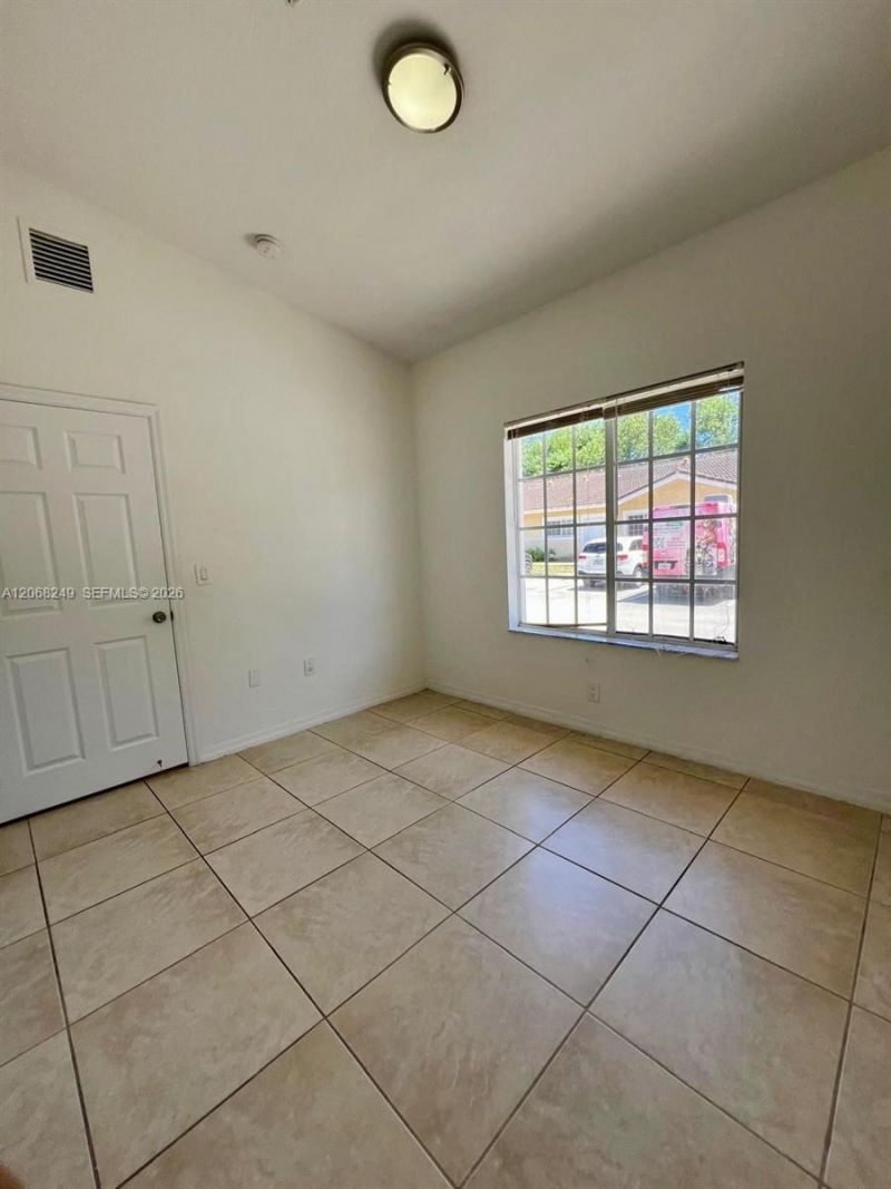 3824 SW 48th Ave , Unit 3824, Hollywood, FL 33023 Photo