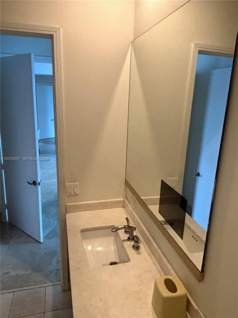 900 Brickell Key Blvd, Unit 2602, Miami, FL 33131 Photo