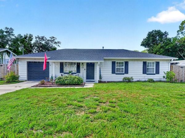 880 SEMINOLE AVENUE , LONGWOOD, FL 32750