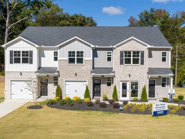 2256 Moss Hill Rd , Stone Mountain, GA 30088