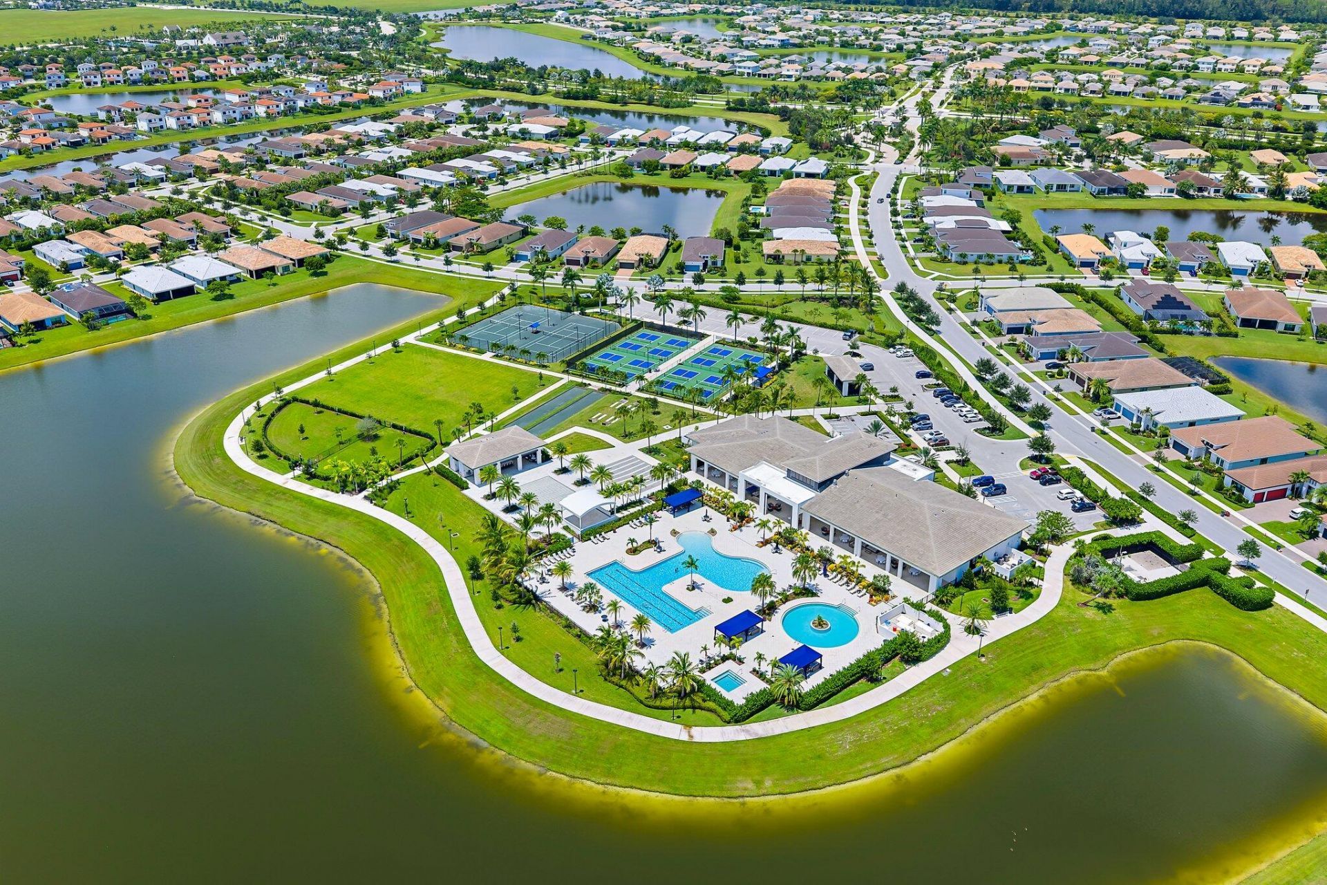 15883 Key Biscayne Lane, The Acreage, FL 33470 Photo