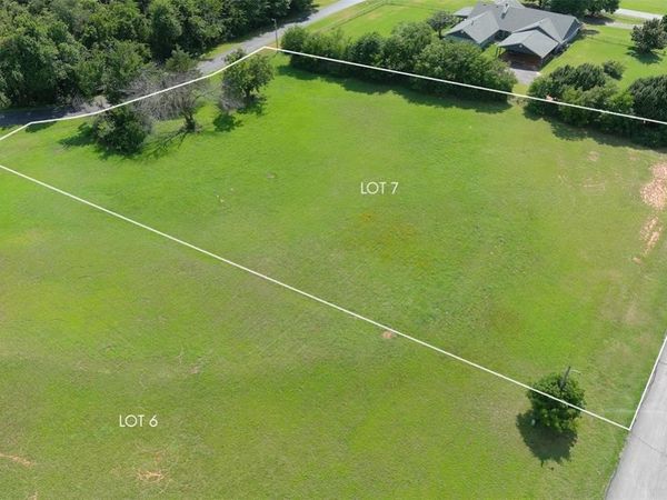 107 Eastwood Drive, Guthrie, OK 73044