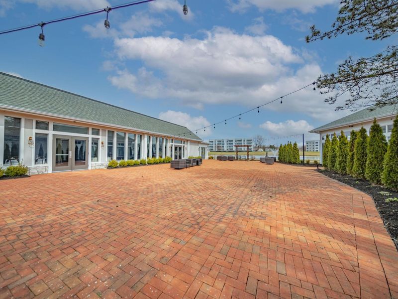 5339 Highpointe Lakes Drive, Unit 404, Westerville, OH 43081 Photo 28