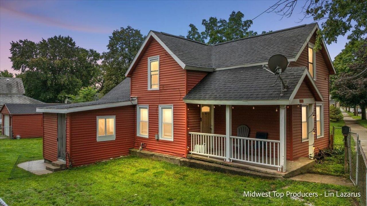 1024 Butterworth Street Sw, Grand Rapids, MI 49504 Main Photo