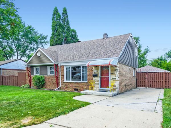 8060 S Kolmar Avenue , Chicago, IL 60652