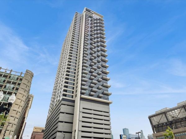 235 W Van Buren Street , Unit 1518, Chicago, IL 60607