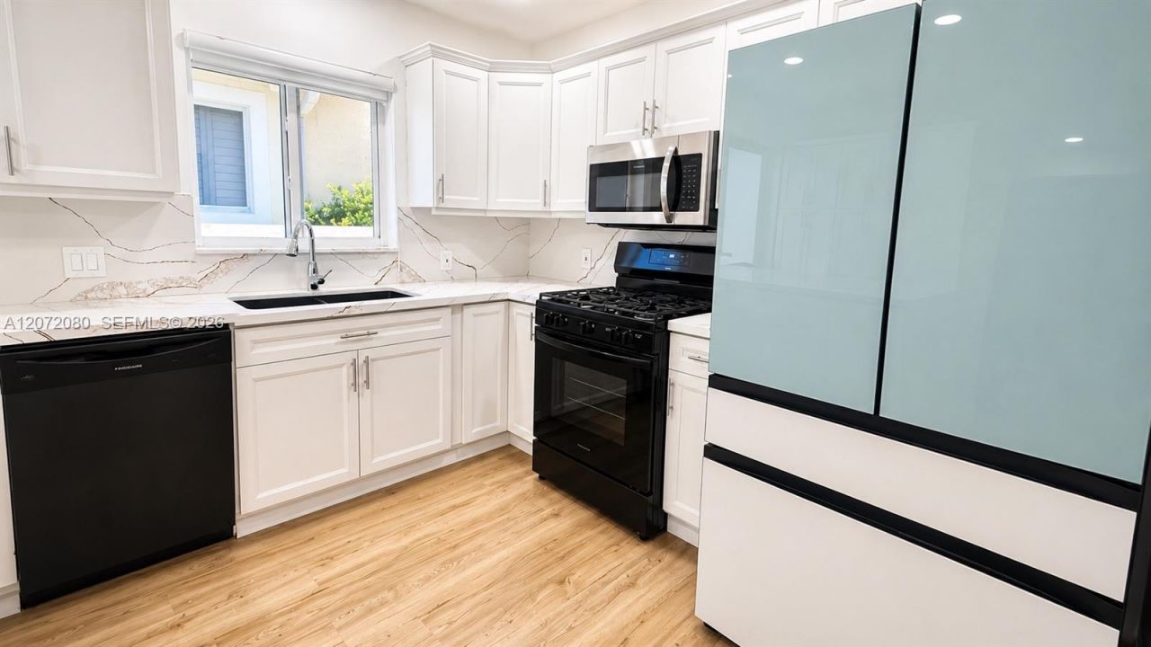 8819 Dickens Ave , Surfside, FL 33154 Photo