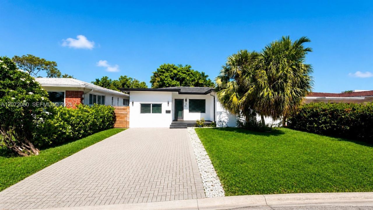 8819 Dickens Ave , Surfside, FL 33154 Photo