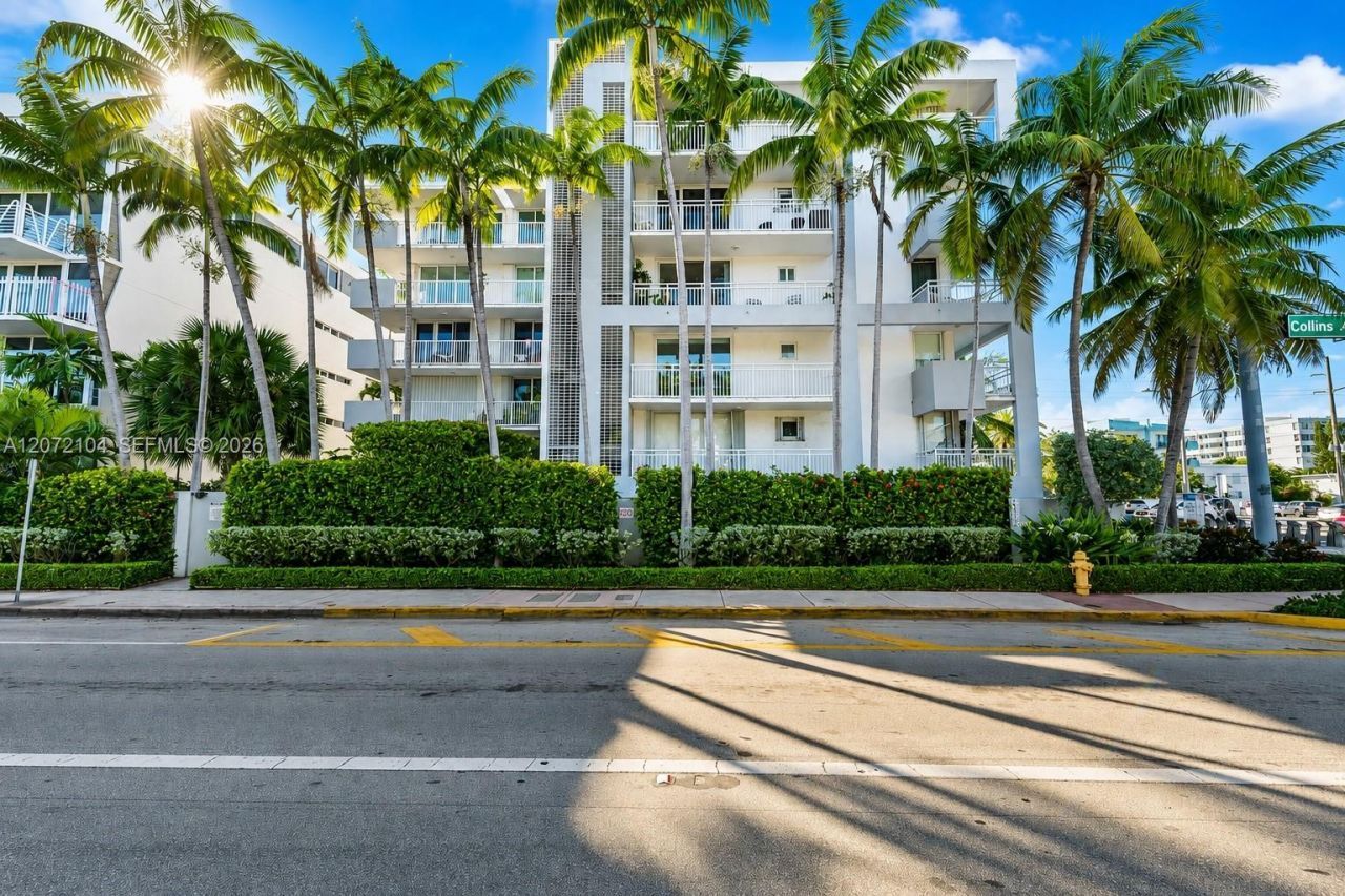 7832 Collins Ave, Unit 202, Miami Beach, FL 33141 Photo