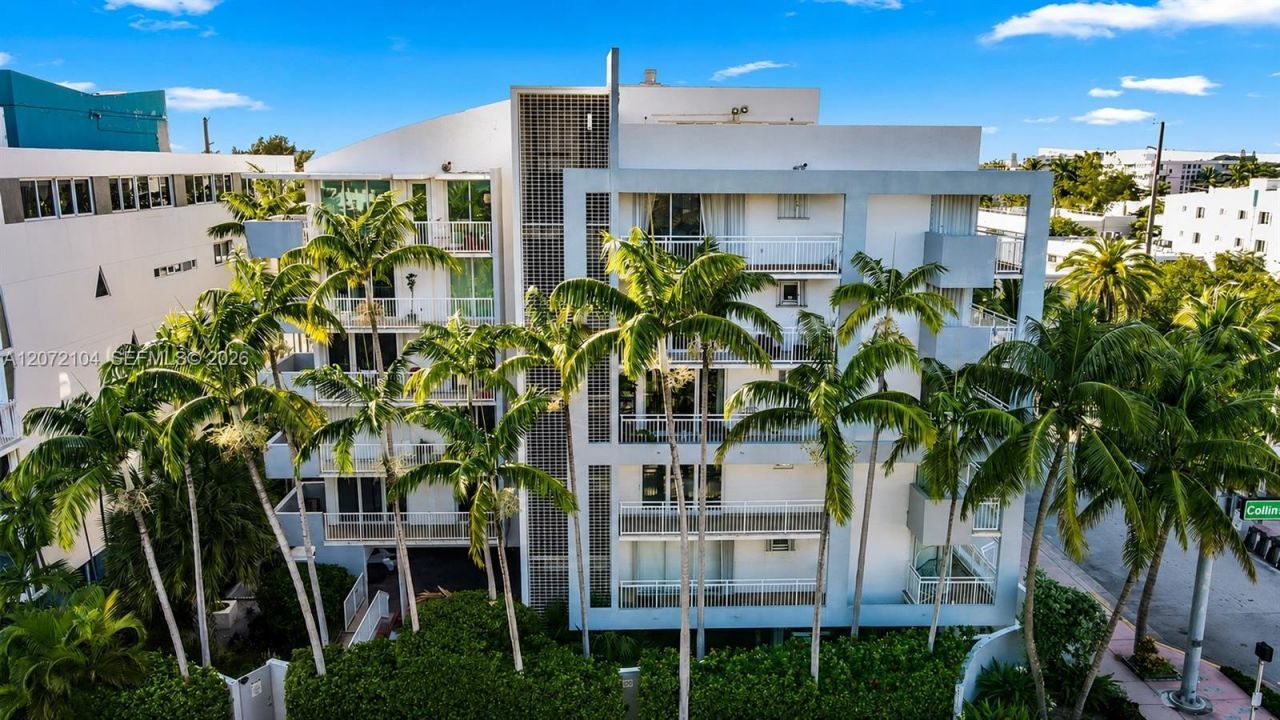7832 Collins Ave, Unit 202, Miami Beach, FL 33141 Photo