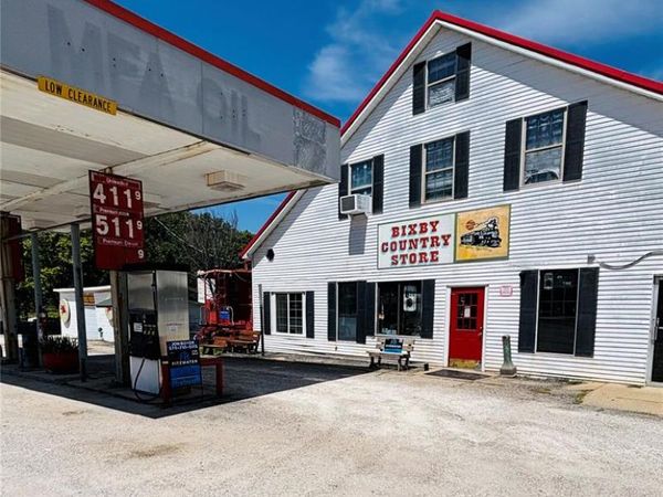 2569 Highway 32 , Bixby, MO 65439