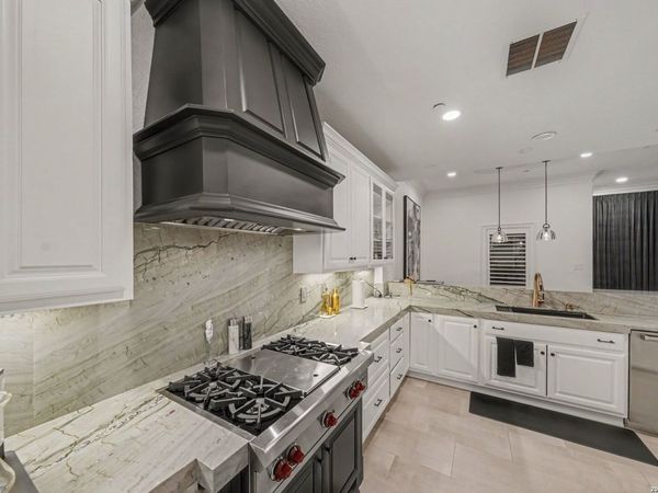 123 EATON ST, Unit 102, Alamo Heights, TX 78209