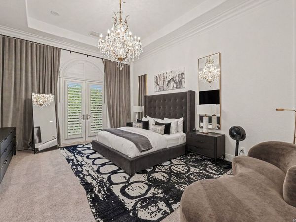 123 EATON ST, Unit 102, Alamo Heights, TX 78209