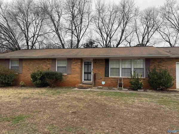 3205 Lewisburg Drive, Huntsville, AL 35810