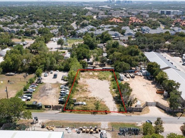 2701 Daisy DR, Austin, TX 78727