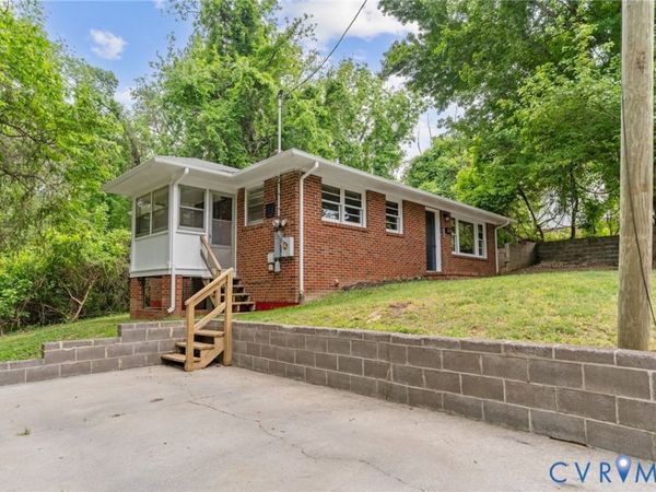 108 Vaughan Street , Farmville, VA 23901