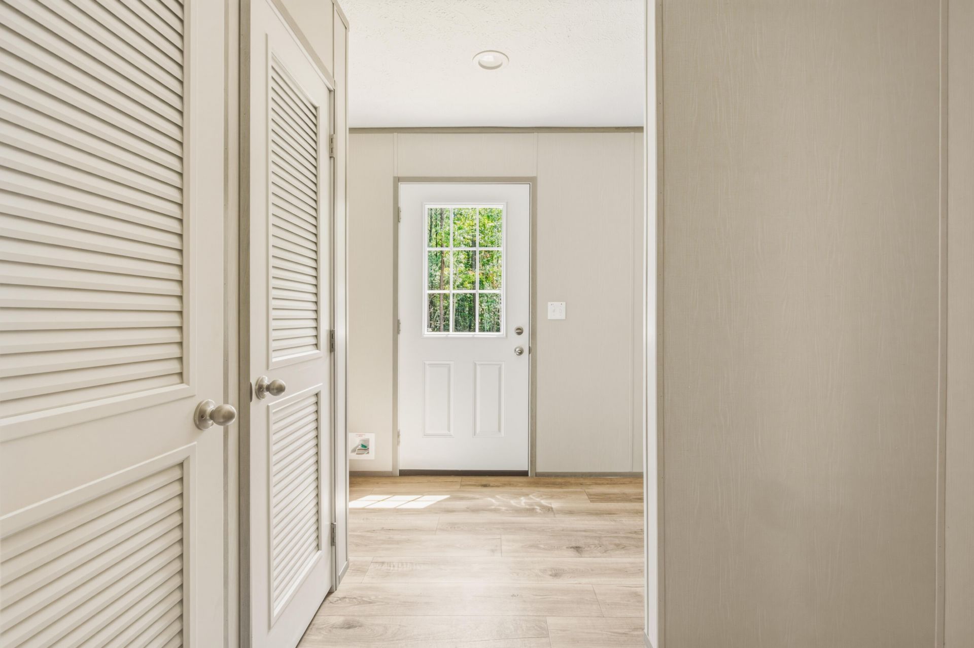 1370 Hudson Road Photo 27