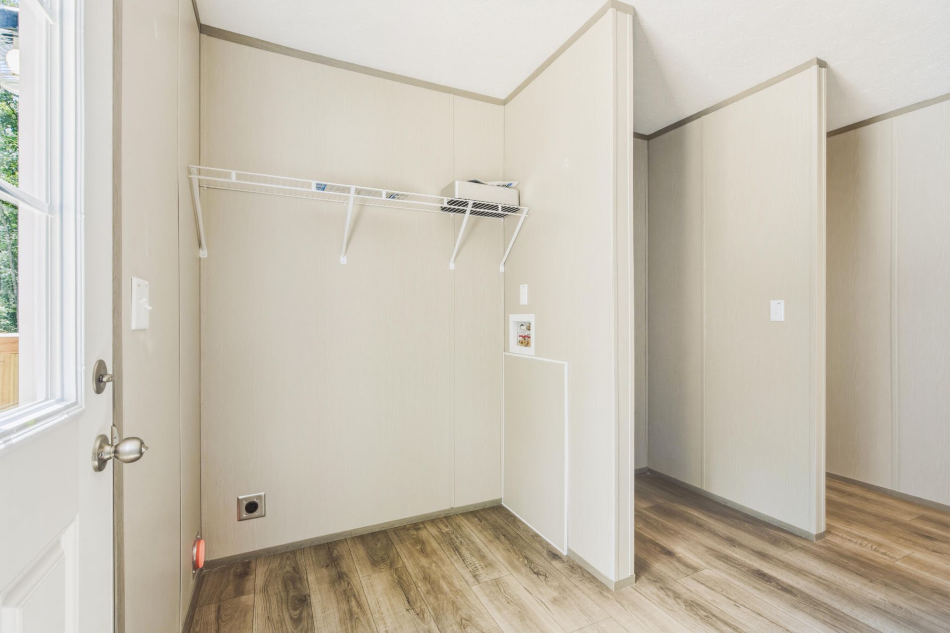 1370 Hudson Road Photo 28