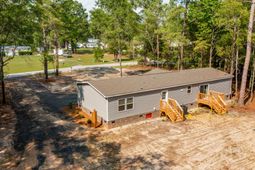 1370 Hudson Road photo 4