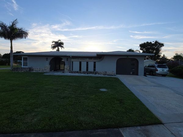 2950 SE San Jeronimo Road, Port St. Lucie, FL 34952