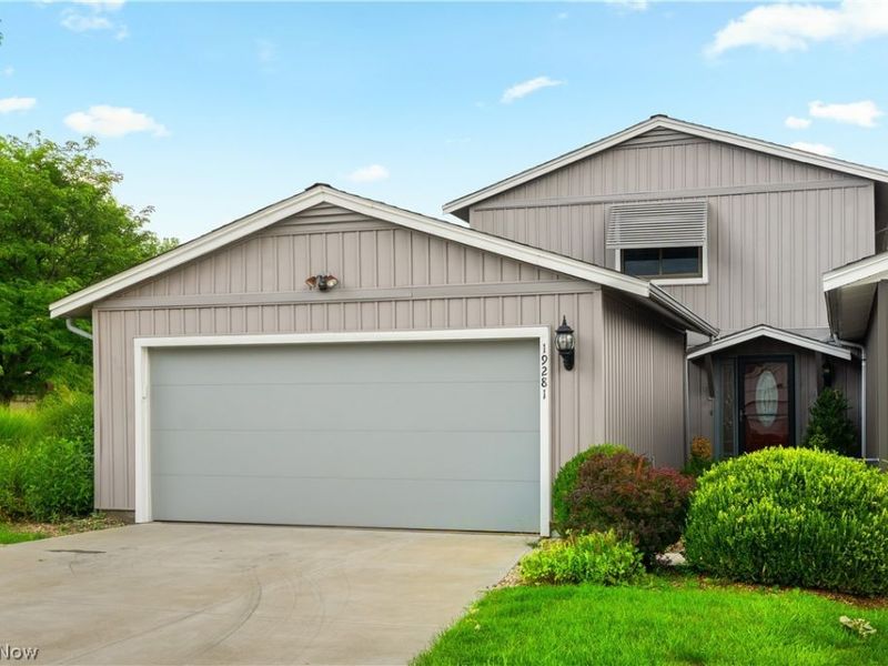 19281 Idlewood Trail, Strongsville, OH 44149 Photo 1