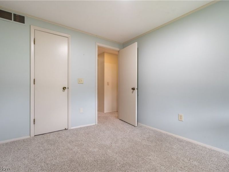 19281 Idlewood Trail, Strongsville, OH 44149 Photo 24