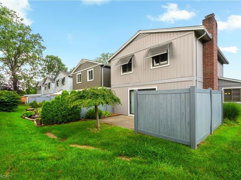 19281 Idlewood Trail, Strongsville, OH 44149 Photo 34