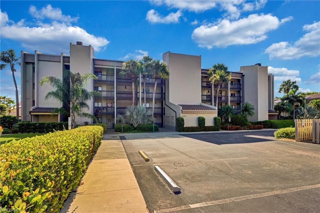 4240 Steamboat Bend, Unit 303, Fort Myers, FL 33919 Photo