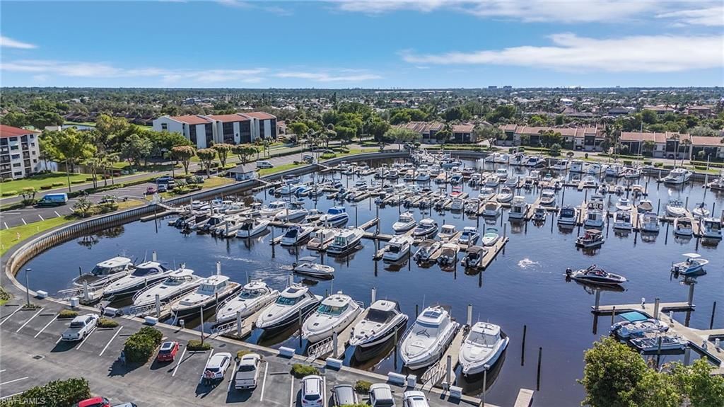 4240 Steamboat Bend, Unit 303, Fort Myers, FL 33919 Photo