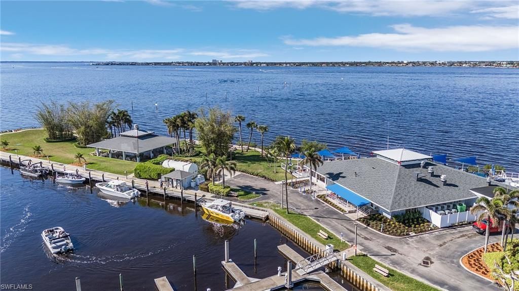 4240 Steamboat Bend, Unit 303, Fort Myers, FL 33919 Photo