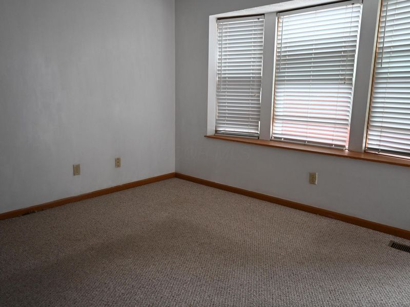 917 Annagladys Drive, Unit Y2, Worthington, OH 43085 Photo 11