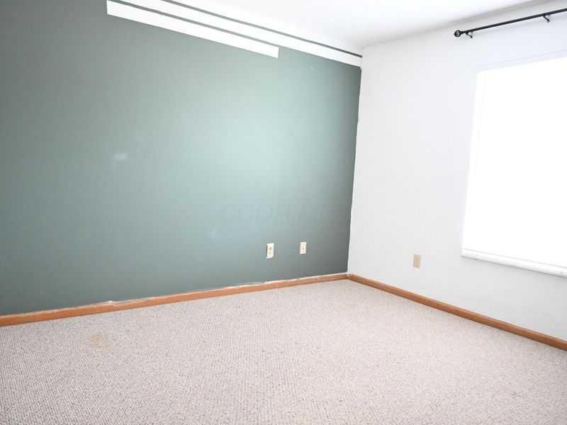 917 Annagladys Drive, Unit Y2, Worthington, OH 43085 Photo 2