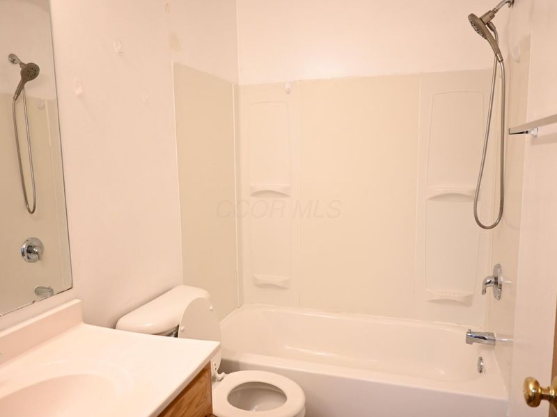 917 Annagladys Drive, Unit Y2, Worthington, OH 43085 Photo 7