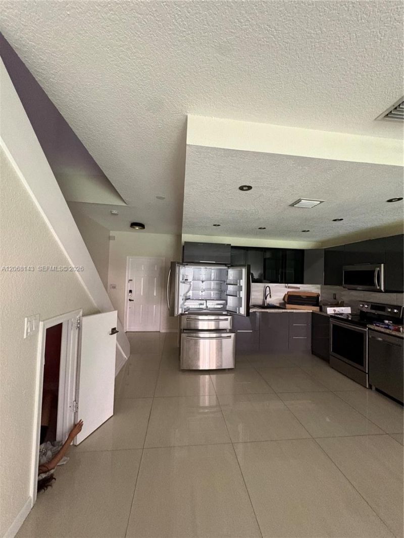 5725 Tuscany Way , Tamarac, FL 33321 Photo