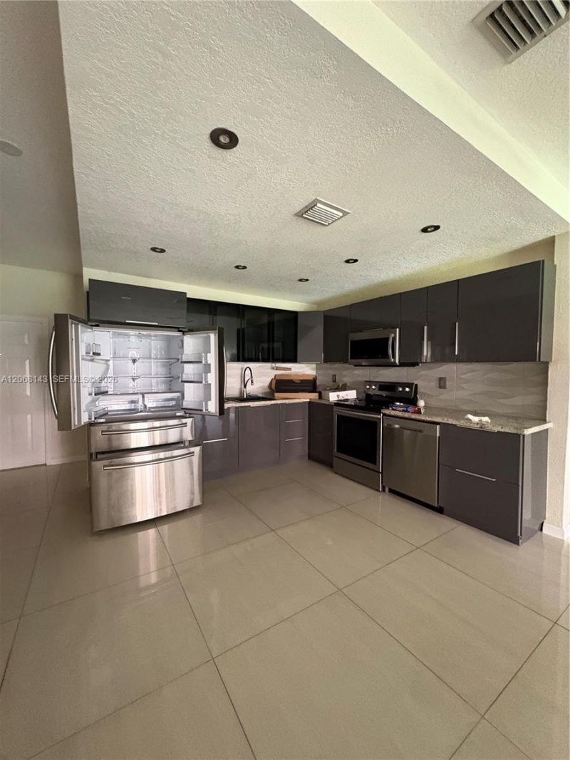 5725 Tuscany Way , Tamarac, FL 33321 Photo