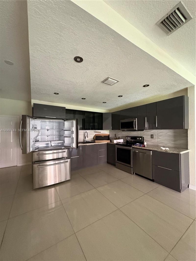 5725 Tuscany Way , Tamarac, FL 33321 Photo