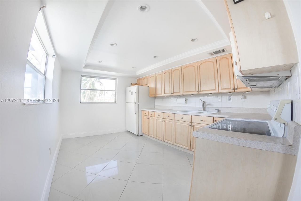 344 SW 1st St , Unit 6, Pompano Beach, FL 33060 Photo