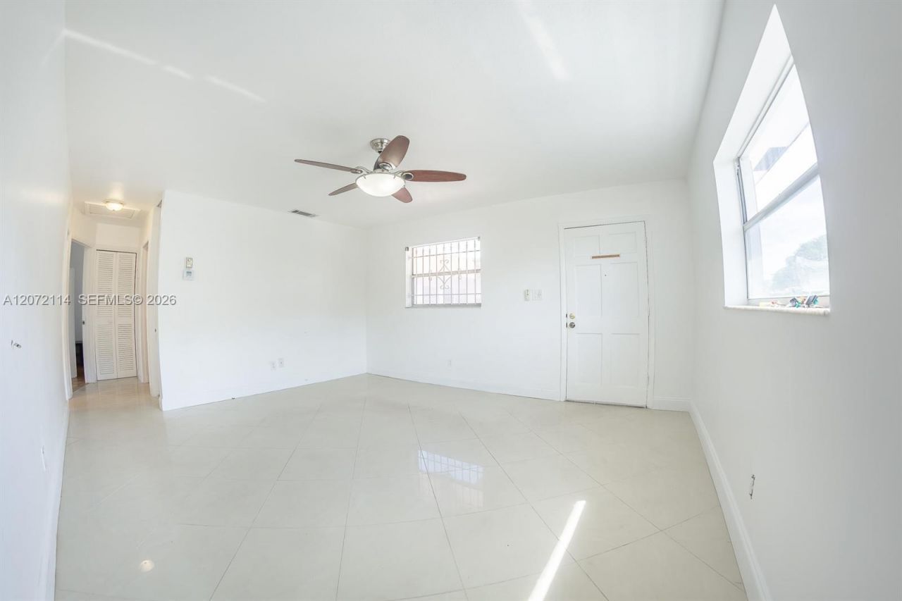 344 SW 1st St , Unit 6, Pompano Beach, FL 33060 Photo