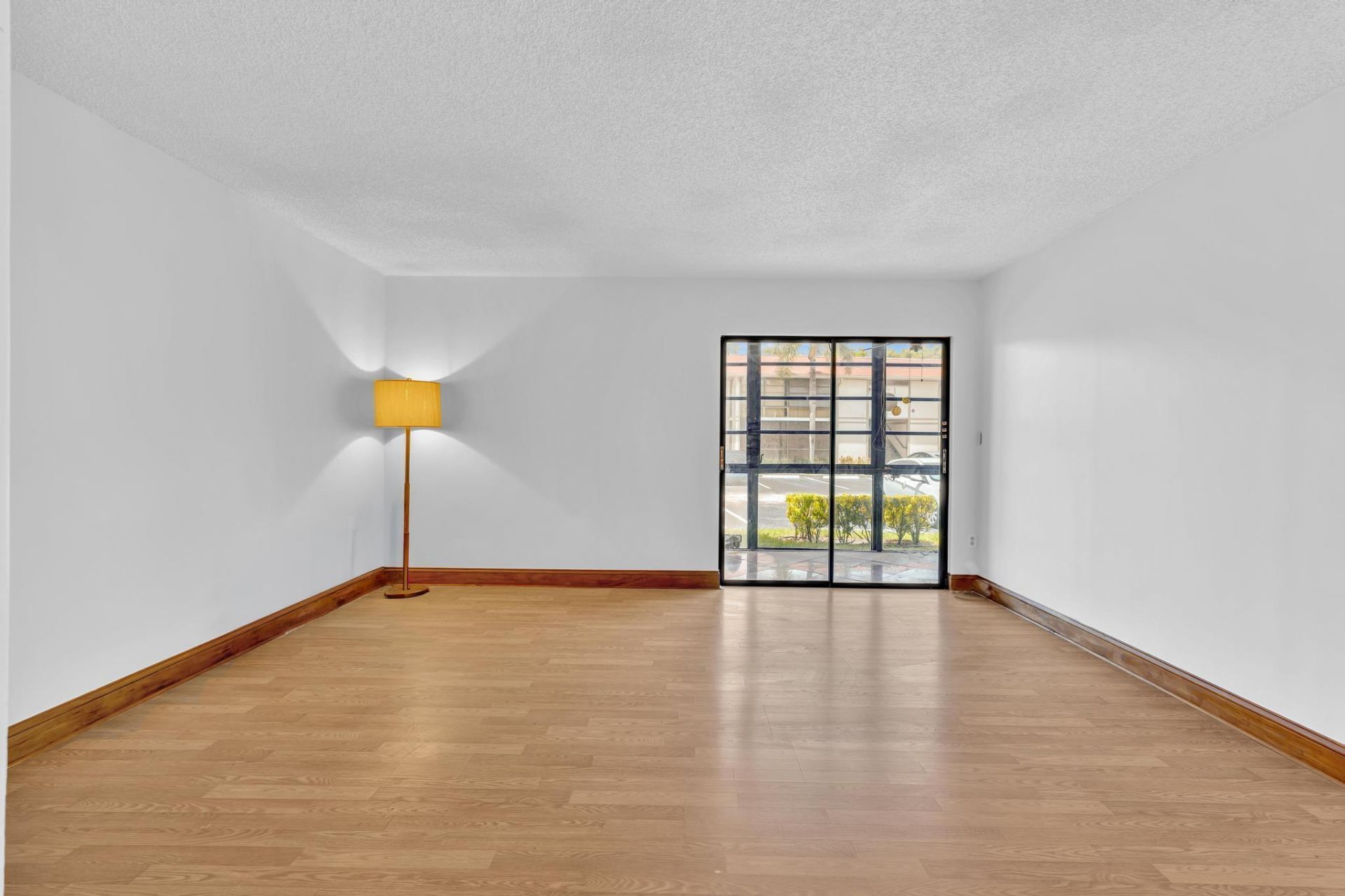 10701 W Clairmont Circle, Unit 109, Tamarac, FL 33321 Photo