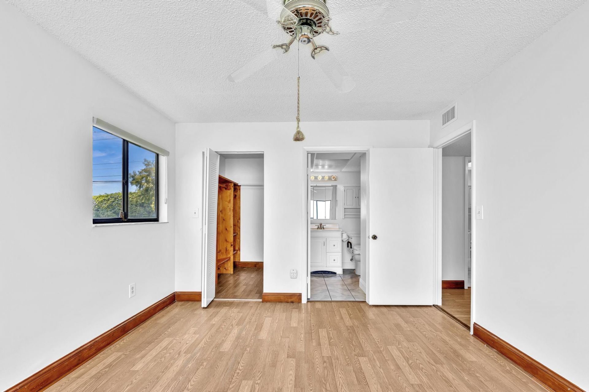 10701 W Clairmont Circle, Unit 109, Tamarac, FL 33321 Photo
