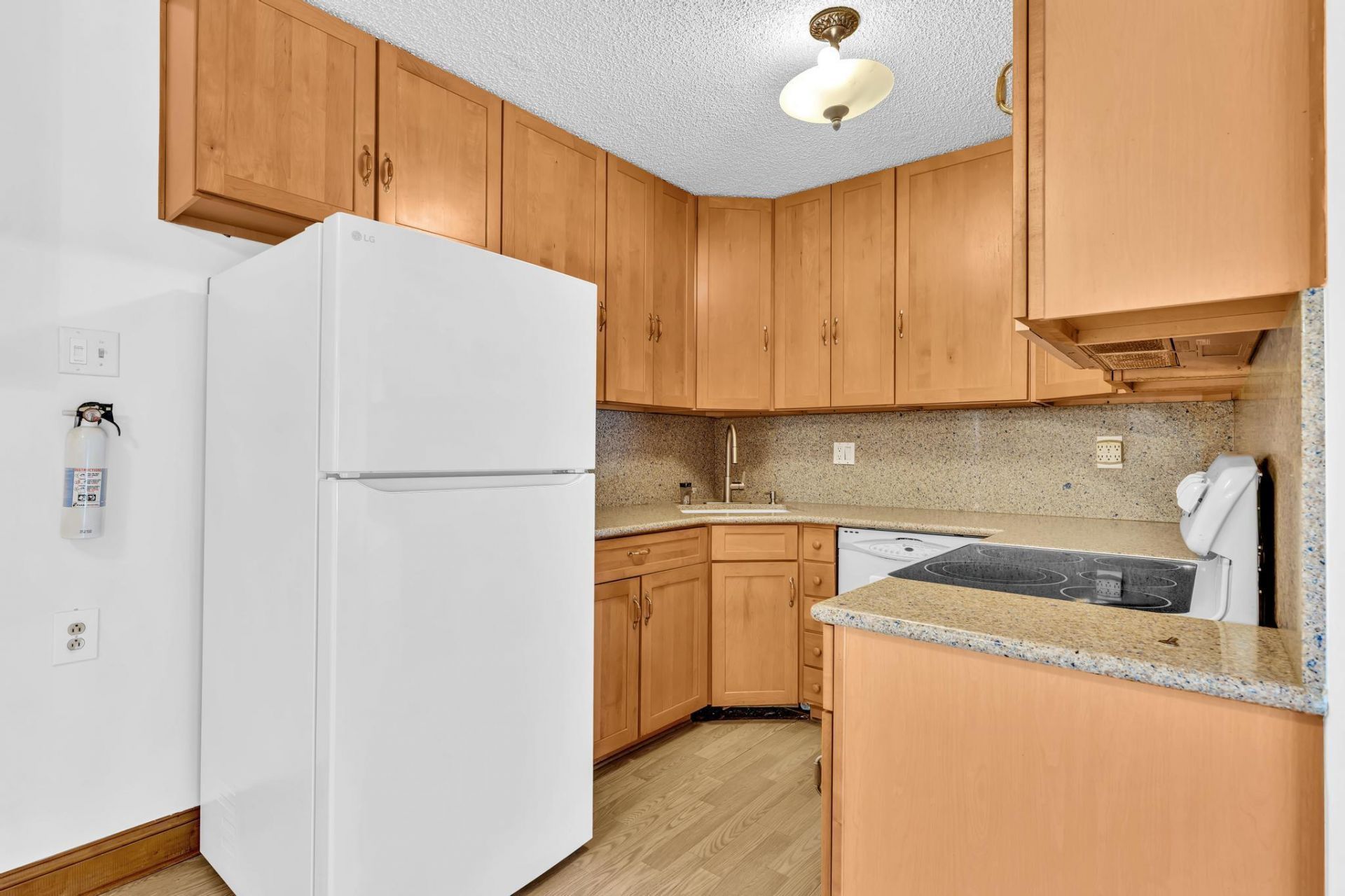 10701 W Clairmont Circle, Unit 109, Tamarac, FL 33321 Photo