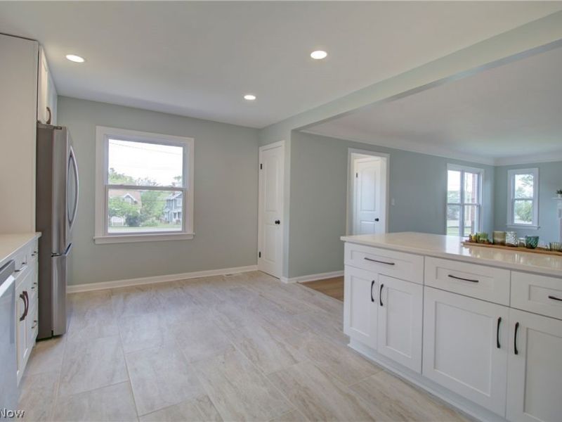 6969 Broadview Road, Seven Hills, OH 44131 Photo 11