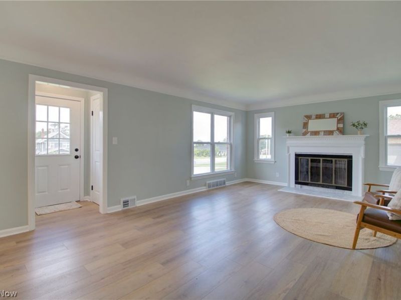 6969 Broadview Road, Seven Hills, OH 44131 Photo 4