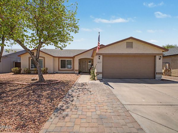 3027 W DALEY Lane, Phoenix, AZ 85027