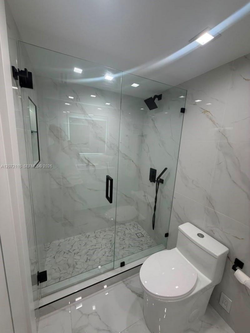 251 174th St, Unit 1414, Sunny Isles Beach, FL 33160 Photo