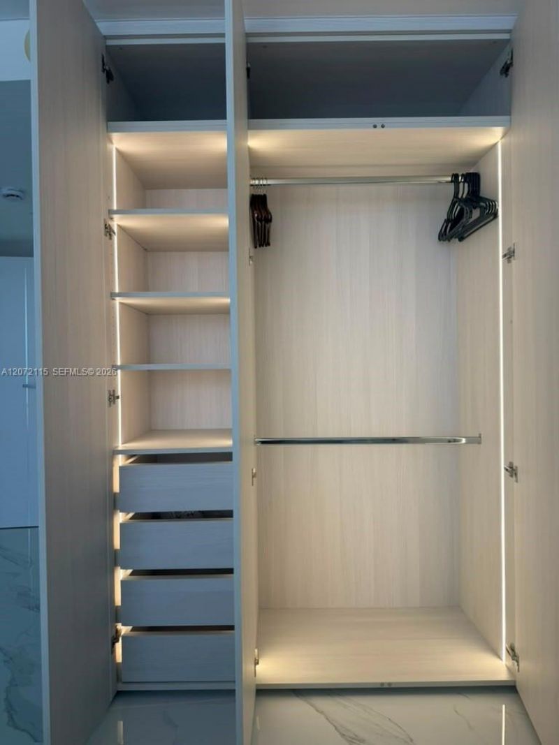 251 174th St, Unit 1414, Sunny Isles Beach, FL 33160 Photo