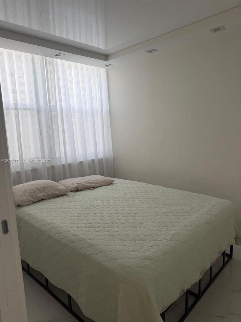 251 174th St, Unit 1414, Sunny Isles Beach, FL 33160 Photo